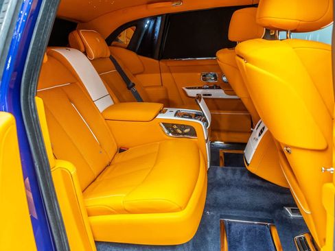 Used 2023 Rolls-Royce Phantom Sedan w/ The Phantom Package RWD image 54