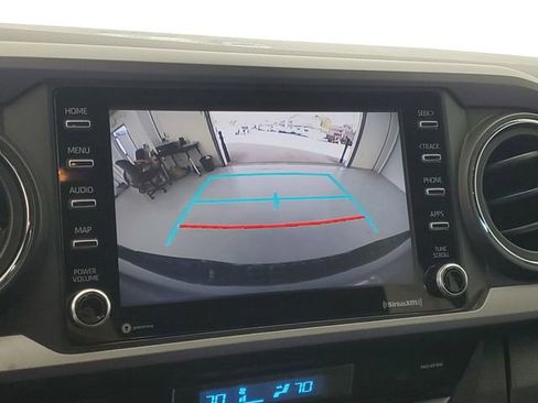 Used 2022 Toyota Tacoma TRD Sport w/ Technology Package image 27