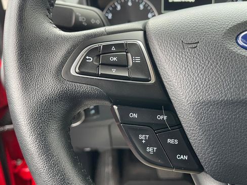 Used 2018 Ford EcoSport SE w/ SE Convenience Package image 28