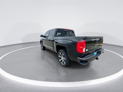 Used 2017 Chevrolet Silverado 1500 LTZ Z71 w/ LTZ Plus Package AWD/4WD image 6