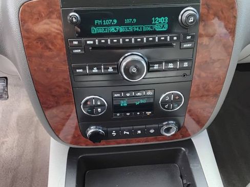 Used 2008 Chevrolet Avalanche LT w/ LT Preferred Equipment Group image 12