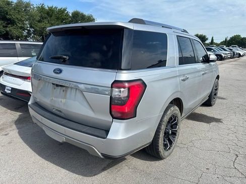 Used 2018 Ford Expedition Limited w/ Equipment Group 301A AWD/4WD image 6
