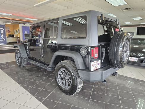 Used 2015 Jeep Wrangler Unlimited Sport w/ Power Convenience Group AWD/4WD image 7