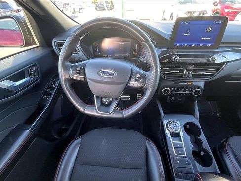 Used 2024 Ford Escape ST-Line w/ Cold Weather Package FWD image 25