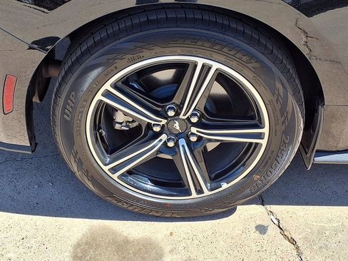 Used 2025 Ford Mustang Premium RWD image 10