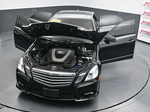 Used 2011 Mercedes-Benz E 350 Sedan image 40