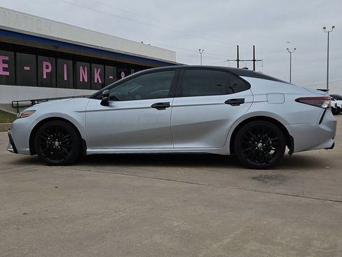 Used 2024 Toyota Camry XSE w/ Navigation Package image 9