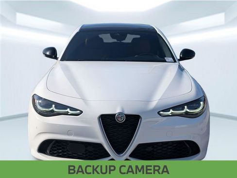 Used 2024 Alfa Romeo Giulia Ti AWD/4WD image 10