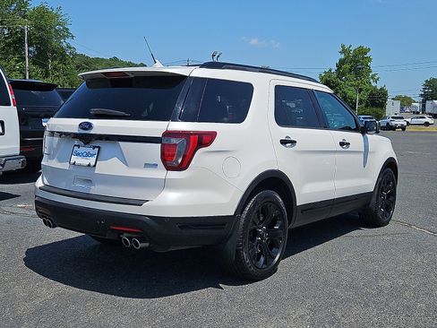 Used 2019 Ford Explorer Sport w/ Ford Safe & Smart Package AWD/4WD image 7