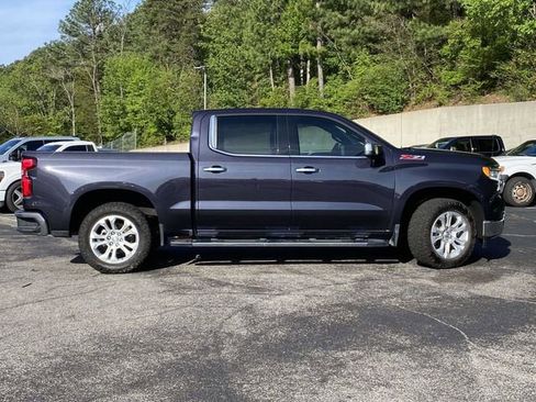 Used 2022 Chevrolet Silverado 1500 LTZ w/ Z71 Off-Road Package image 2