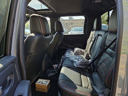 New 2026 Nissan Frontier PRO-4X AWD/4WD image 8