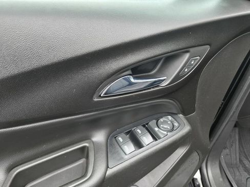 Used 2019 Chevrolet Equinox LT FWD image 33