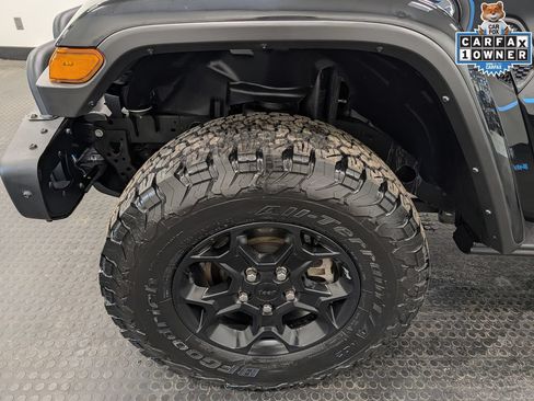 Used 2023 Jeep Wrangler Unlimited Rubicon 4xe AWD/4WD image 7