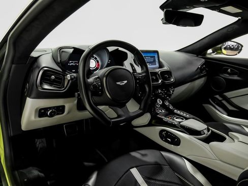 Used 2023 Aston Martin V12 Vantage image 6