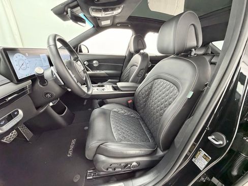 Used 2025 Genesis GV60 Performance AWD/4WD image 29
