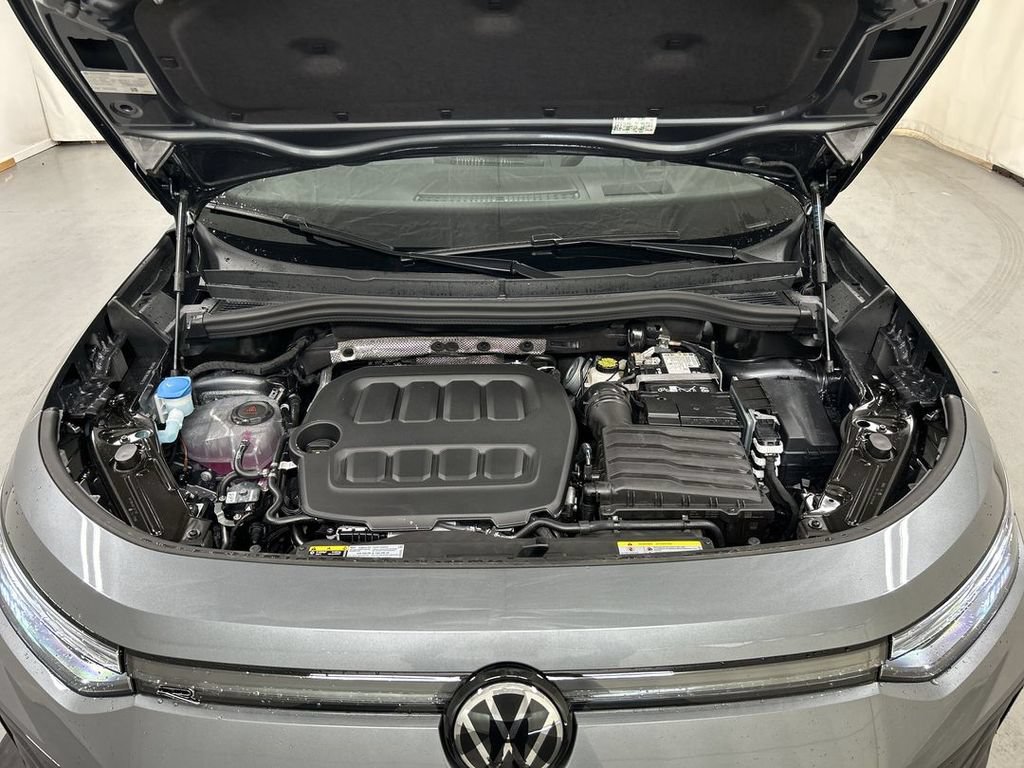New 2026 Volkswagen Tiguan SE R-Line AWD/4WD image 10