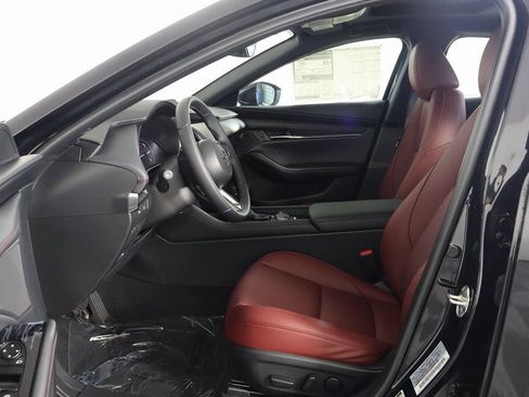 New 2026 MAZDA MAZDA3 Carbon AWD/4WD image 5