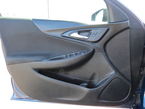 Used 2019 Chevrolet Malibu LS FWD image 12