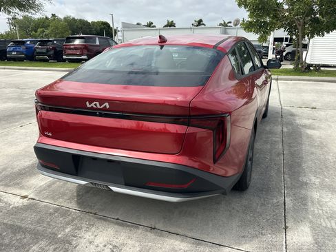 New 2026 Kia K4 LXS FWD image 4