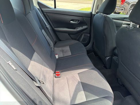 Used 2024 Nissan Sentra SR FWD image 17