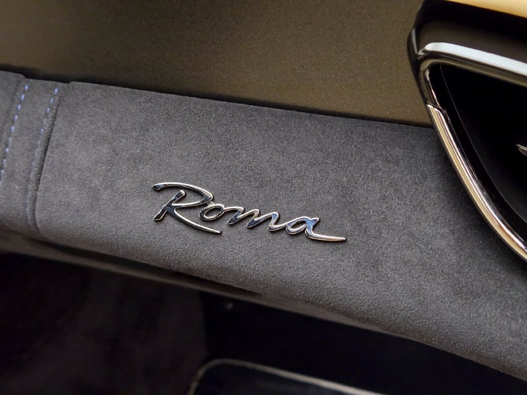 Used 2021 Ferrari Roma RWD image 27