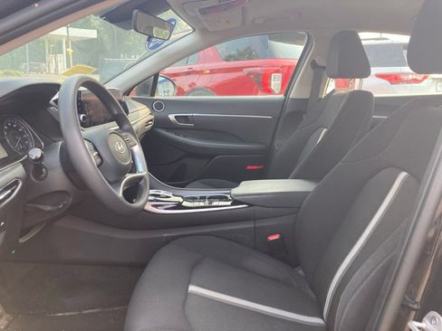 Used 2023 Hyundai Sonata SEL FWD image 3