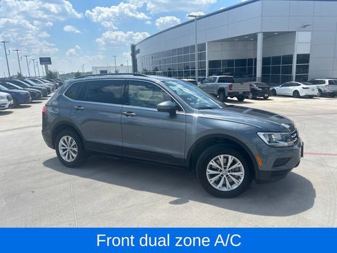 Used 2019 Volkswagen Tiguan SE FWD image 2