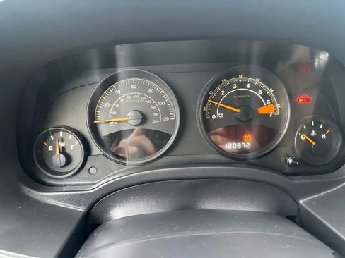 Used 2015 Jeep Compass Sport w/ Power Value Group image 14