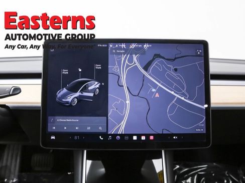 Used 2018 Tesla Model 3 Long Range image 12