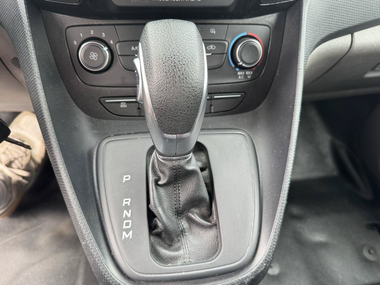 Used 2023 Ford Transit Connect XL FWD image 32