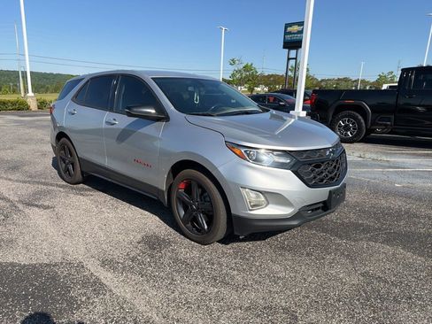 Used 2018 Chevrolet Equinox LT w/ Redline Edition image 4