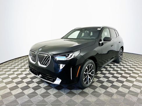 Used 2025 BMW X3 xDrive30i w/ Premium Package image 4