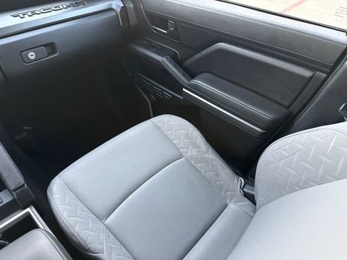 Used 2025 Toyota Tacoma SR5 RWD image 16