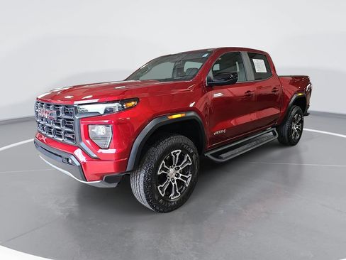 Used 2025 GMC Canyon AT4 w/ Technology Plus Package AWD/4WD image 9