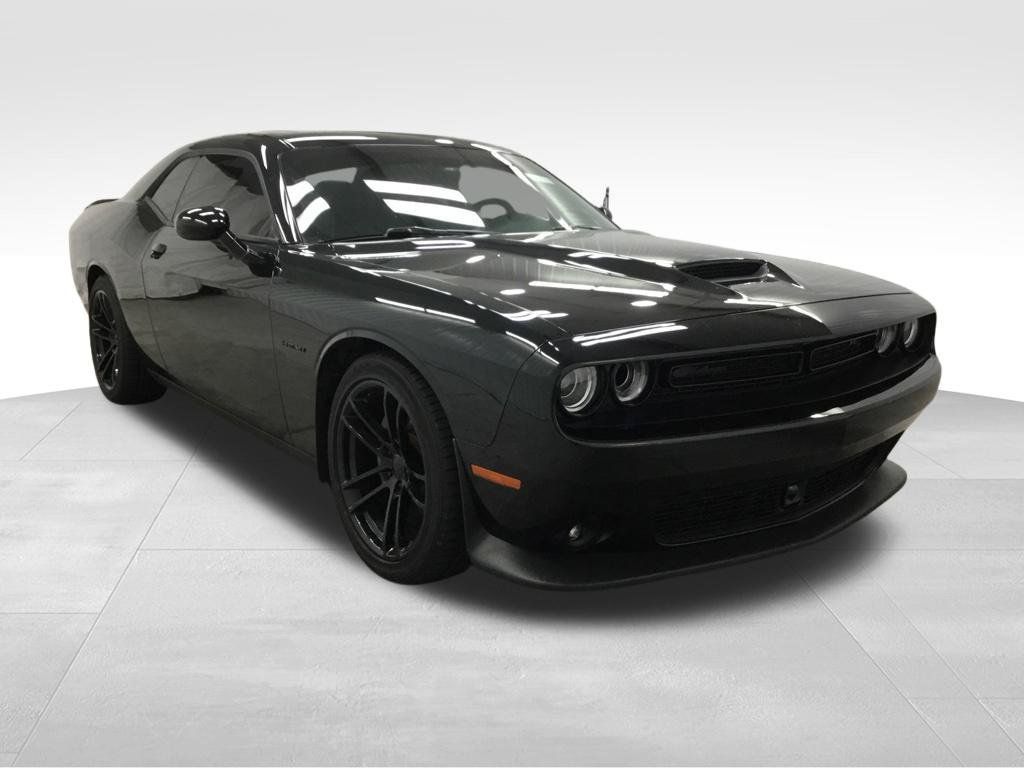 Used 2022 Dodge Challenger R/T w/ Plus Package RWD image 3
