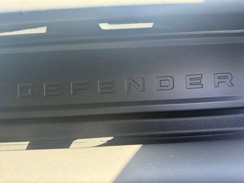Used 2025 Land Rover Defender 110 X-Dynamic SE AWD/4WD image 51