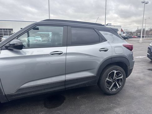 Used 2023 Chevrolet TrailBlazer RS w/ Technology Package image 5