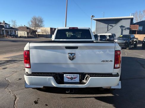 Used 2018 RAM 3500 Tradesman w/ Chrome Appearance Group AWD/4WD image 8