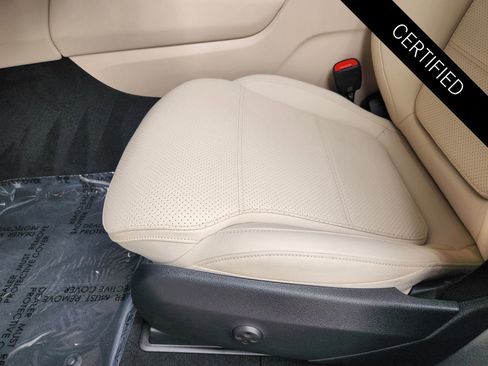 Certified 2026 Mercedes-Benz GLC 300 image 25