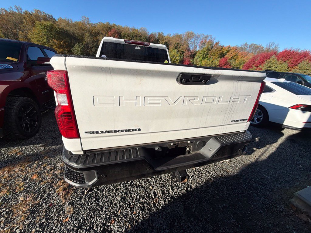 Used 2025 Chevrolet Silverado 2500 Custom w/ Custom Value Package AWD/4WD image 6