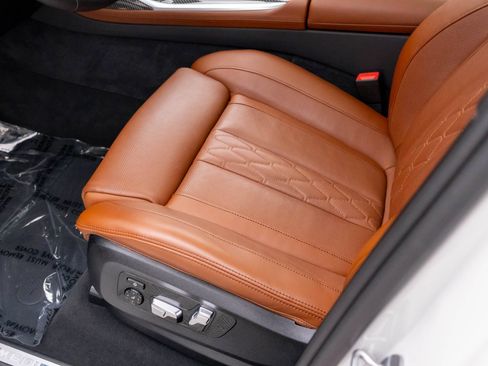 Certified 2026 BMW X7 M60i AWD/4WD image 16