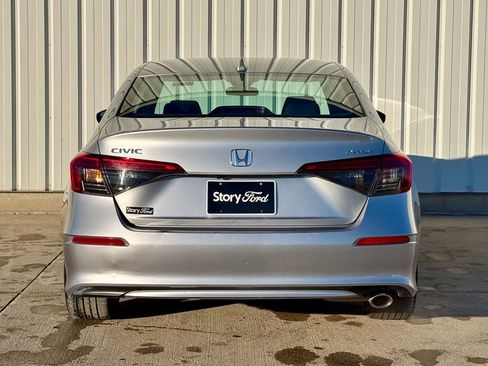 Used 2024 Honda Civic Sport image 4