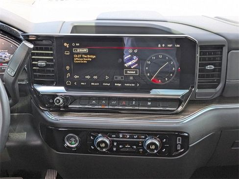 Used 2024 GMC Sierra 1500 Elevation image 19