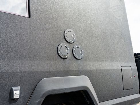 Used 2022 Ford F550 4x4 Crew Cab Super Duty image 91