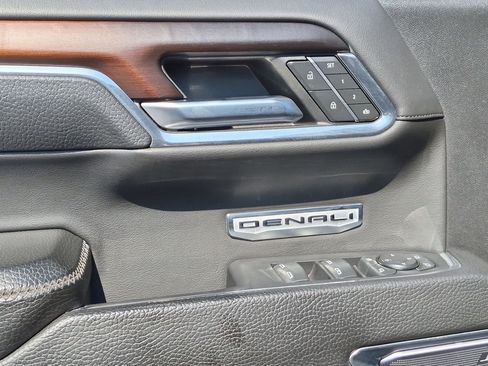 Used 2024 GMC Sierra 1500 Denali w/ Denali Reserve Package AWD/4WD image 13