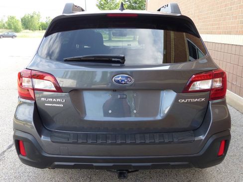 Used 2018 Subaru Outback 2.5i Premium AWD/4WD image 9