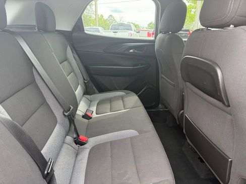 Used 2024 Chevrolet TrailBlazer LS FWD image 8