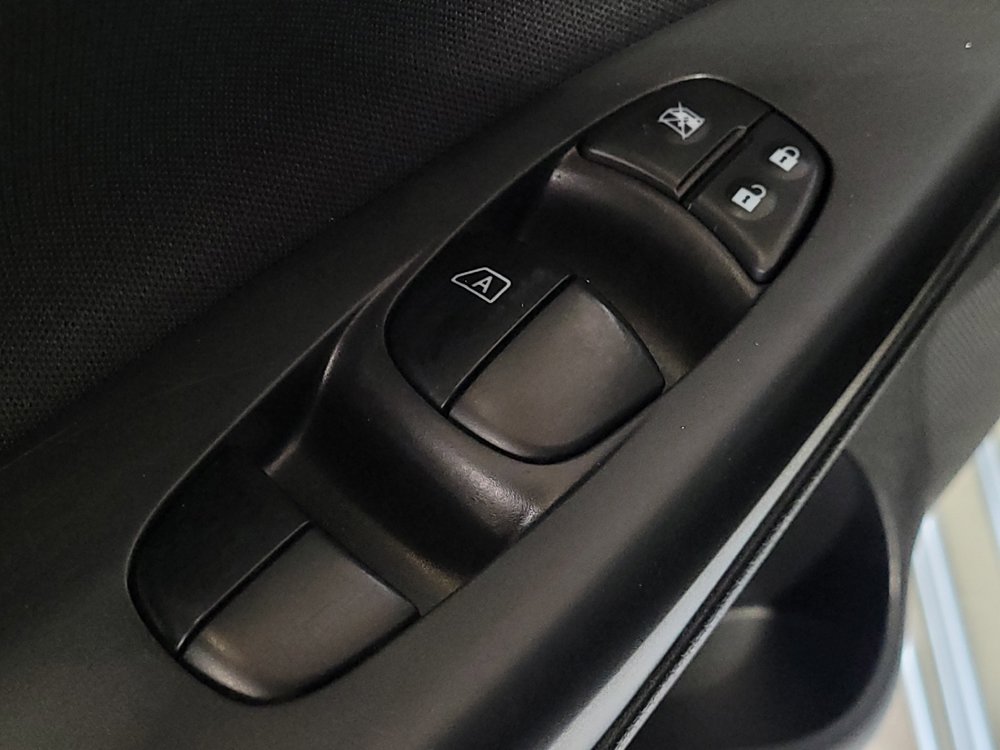 Used 2017 Nissan Sentra SV FWD image 27