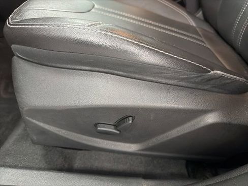 Used 2014 Ford Focus SE w/ Equipment Group 201A FWD image 14