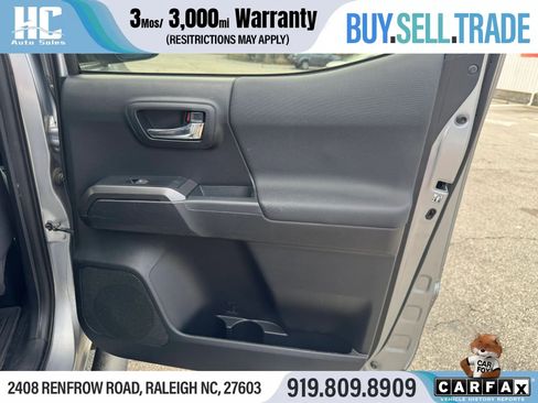 Used 2019 Toyota Tacoma TRD Sport w/ Technology Package image 20